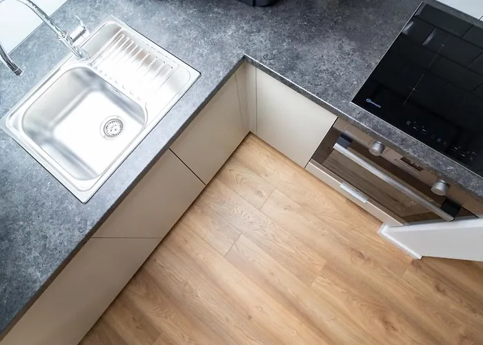 Street One Apartments, By Cohost Appartamento *